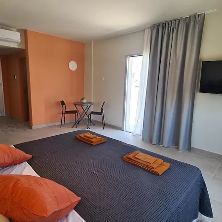 Kleio Aparthotel *