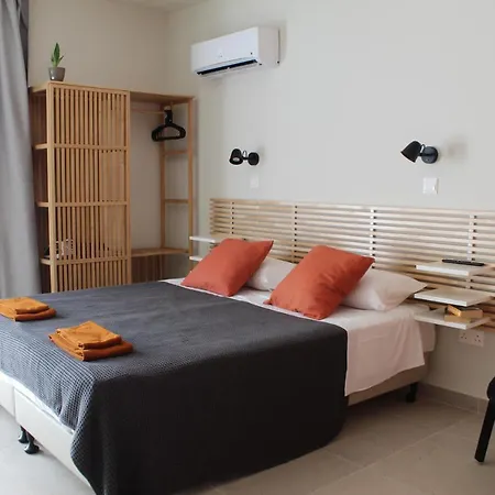 Kleio Aparthotel